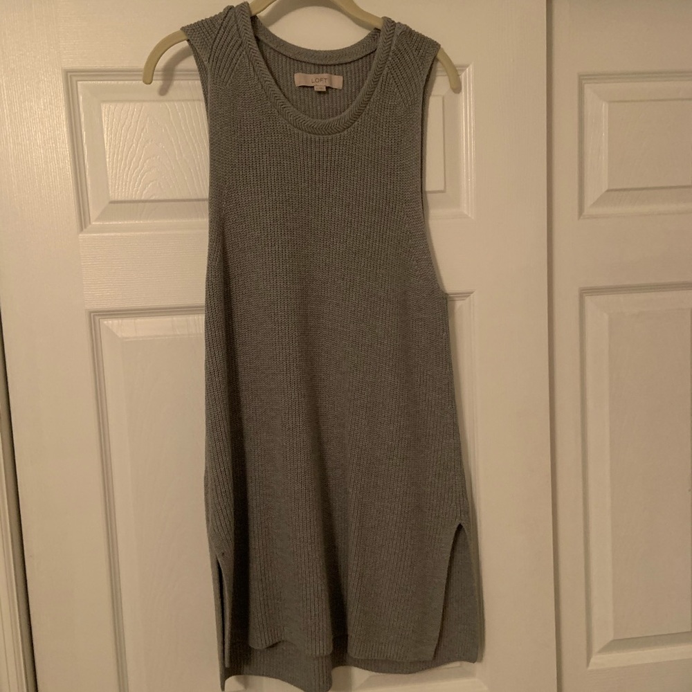 LOFT Sleeveless Gray Sweater. Size XL